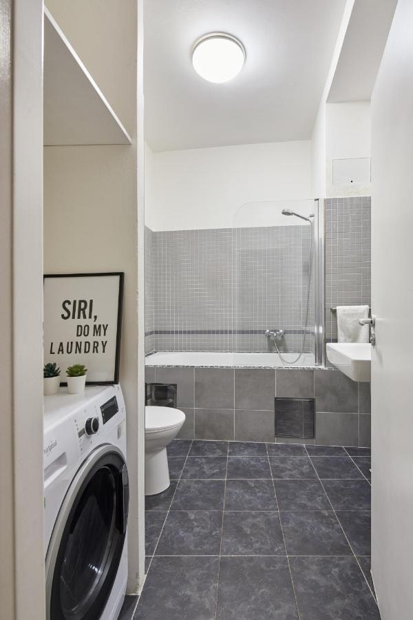 Prague Days - Modern Apt W Retro Elements - New Town 외부 사진